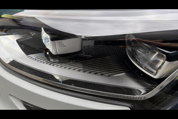 Renault Mégane Estate 1.3 TCe 140 pk Limited Automaat Navi Carplay Android Auto