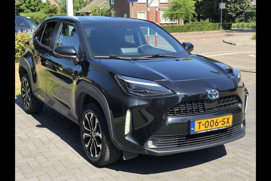Toyota Yaris Cross 1.5 Hybrid Dynamic Plus | Stoel + Stuurverwarming, Smart Connect Navigatie, Keyless, 17inch