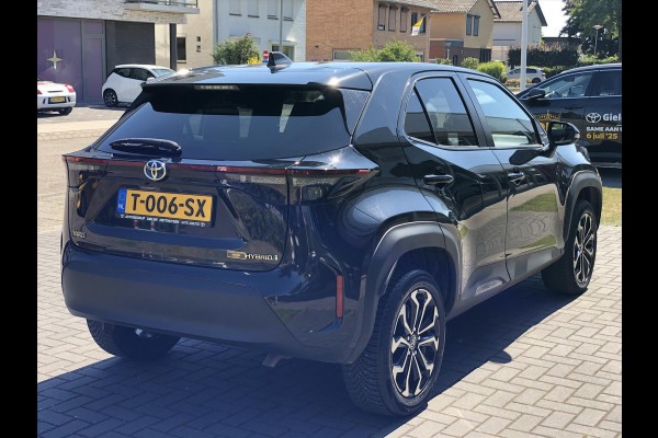 Toyota Yaris Cross 1.5 Hybrid Dynamic Plus | Stoel + Stuurverwarming, Smart Connect Navigatie, Keyless, 17inch