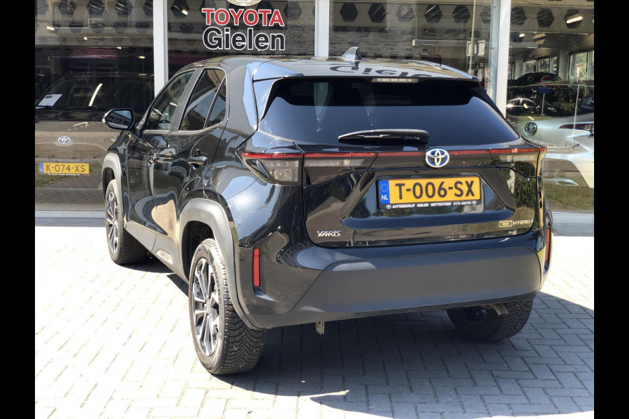 Toyota Yaris Cross 1.5 Hybrid Dynamic Plus | Stoel + Stuurverwarming, Smart Connect Navigatie, Keyless, 17inch