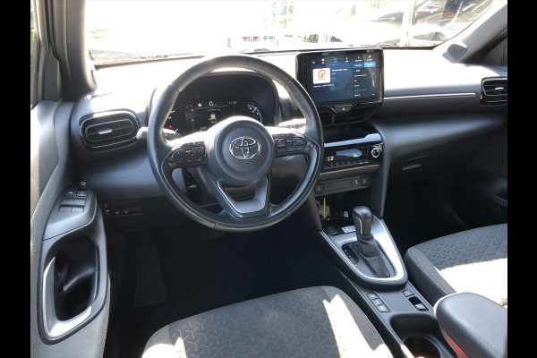 Toyota Yaris Cross 1.5 Hybrid Dynamic Plus | Stoel + Stuurverwarming, Smart Connect Navigatie, Keyless, 17inch