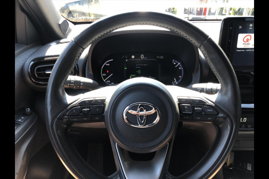 Toyota Yaris Cross 1.5 Hybrid Dynamic Plus | Stoel + Stuurverwarming, Smart Connect Navigatie, Keyless, 17inch