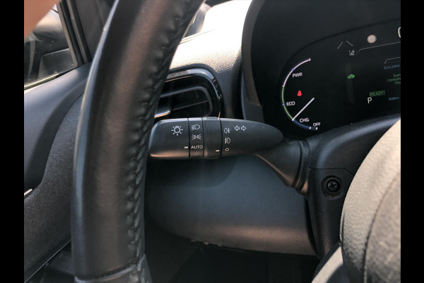 Toyota Yaris Cross 1.5 Hybrid Dynamic Plus | Stoel + Stuurverwarming, Smart Connect Navigatie, Keyless, 17inch