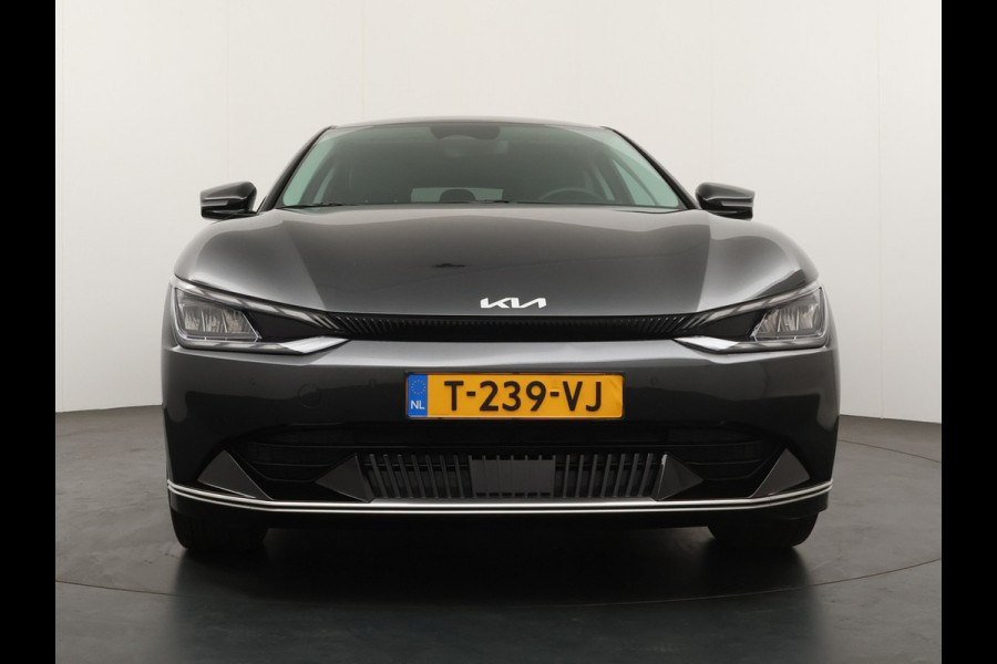 Kia Ev6 Plus AWD 77.4 kWh - SOH 97,2% - Navigatie - Climate Control - LED - Adaptief Cruise Control - Stoel/Stuur Verwarming - Fabrieksgarantie tot 2030