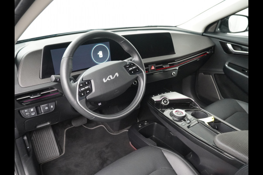 Kia Ev6 Plus AWD 77.4 kWh - SOH 97,2% - Navigatie - Climate Control - LED - Adaptief Cruise Control - Stoel/Stuur Verwarming - Fabrieksgarantie tot 2030