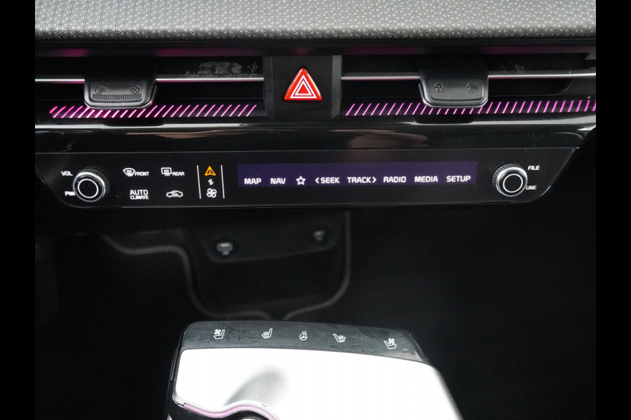 Kia Ev6 Plus AWD 77.4 kWh - SOH 97,2% - Navigatie - Climate Control - LED - Adaptief Cruise Control - Stoel/Stuur Verwarming - Fabrieksgarantie tot 2030