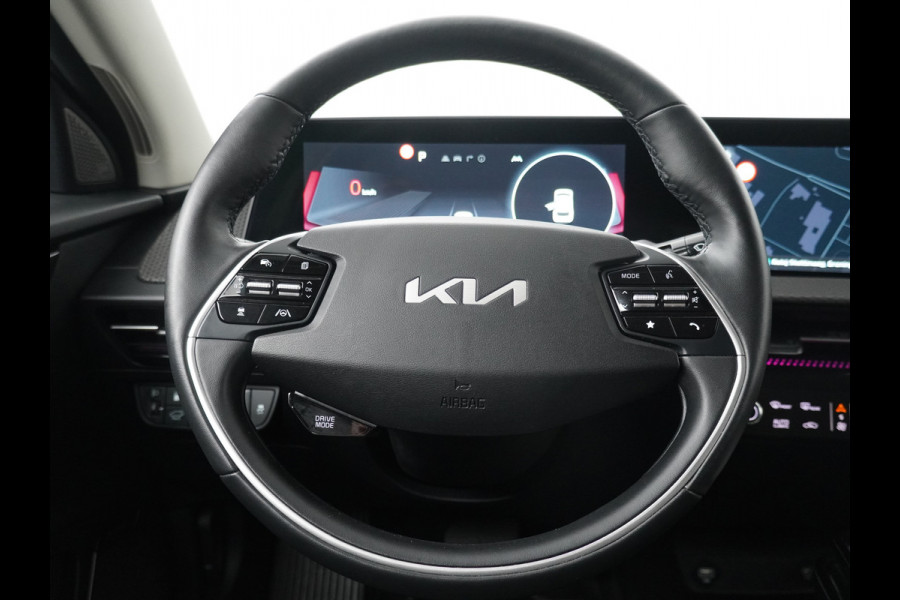 Kia Ev6 Plus AWD 77.4 kWh - SOH 97,2% - Navigatie - Climate Control - LED - Adaptief Cruise Control - Stoel/Stuur Verwarming - Fabrieksgarantie tot 2030