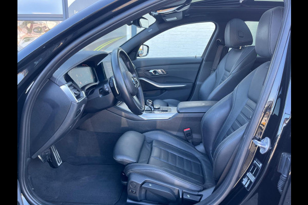 BMW 3 Serie Touring 330i High Executive Edition | M sport Individual | Panorama dak | Cruise Control | Apple carplay | 19 inch | airco separ