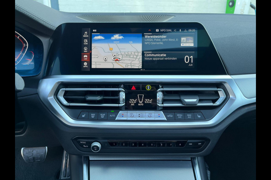 BMW 3 Serie Touring 330i High Executive Edition | M sport Individual | Panorama dak | Cruise Control | Apple carplay | 19 inch | airco separ