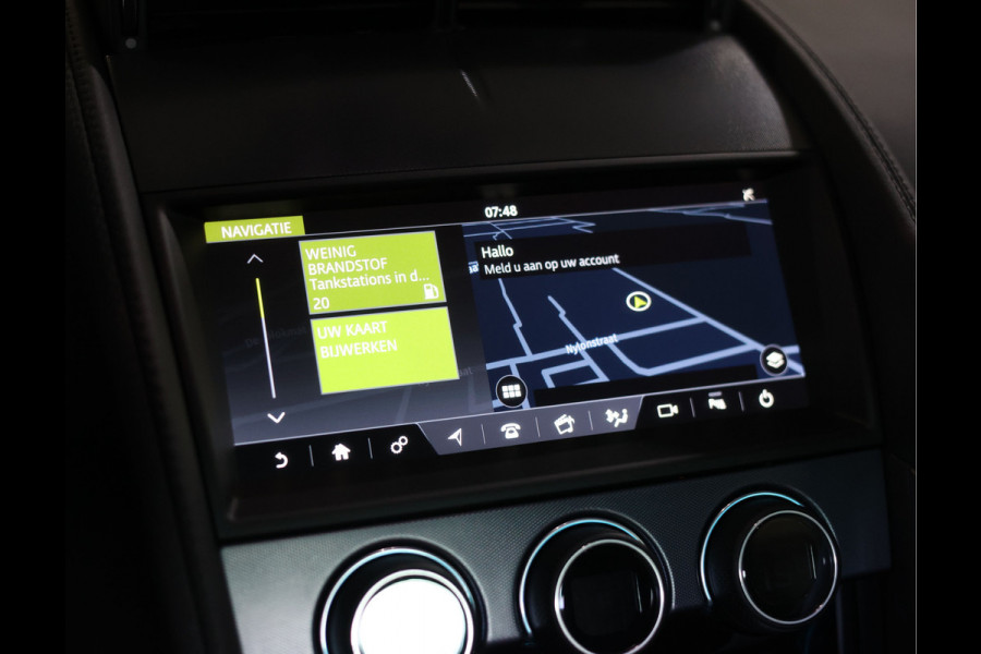Jaguar F-Type P300 RWD R-Dynamic | British Racing Green - Camera