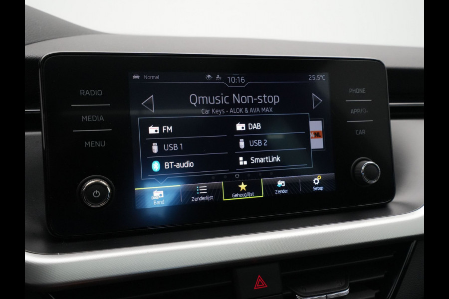 Škoda Kamiq 1.0 TSI 110pk DSG Sport Business Panorama dak 18"lm velgen Keyless Camera Clima