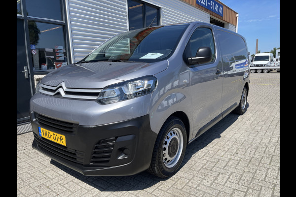 Citroën Jumpy 1.5 BlueHDI 120pk M Club L2H1 / vaste prijs rijklaar € 16.950 ex btw / lease vanaf € 285 / airco / cruise control / bijrijdersbank / grijs metallic / navigatie / euro 6 / bpm vrij