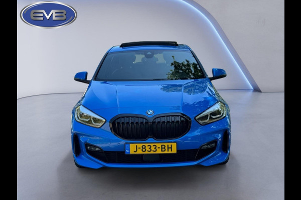 BMW 1-serie 118i AUTOMAAT M - sport pakket, schuifdak, stoelverwarming,vele opties, Nederlandse auto met nationale auto pas
