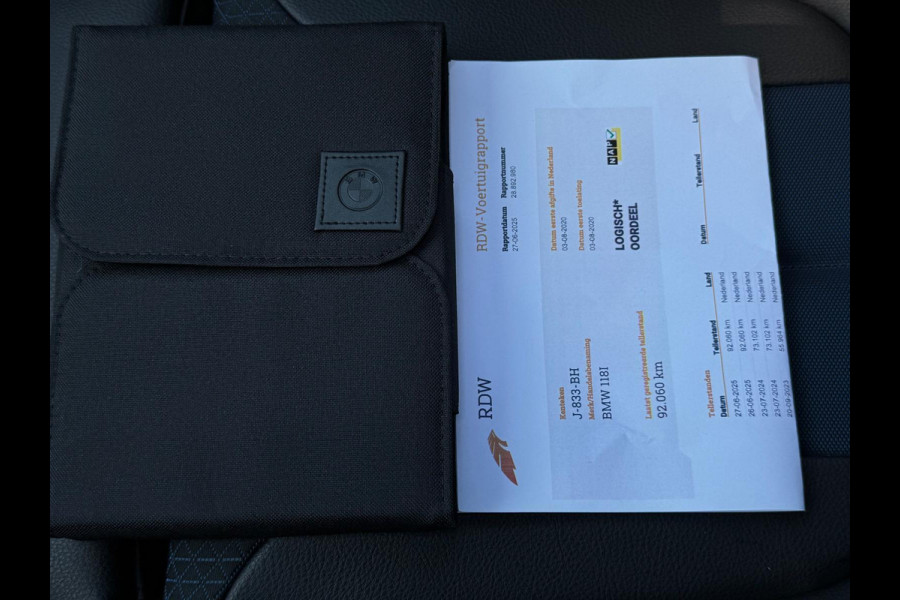 BMW 1-serie 118i AUTOMAAT M - sport pakket, schuifdak, stoelverwarming,vele opties, Nederlandse auto met nationale auto pas