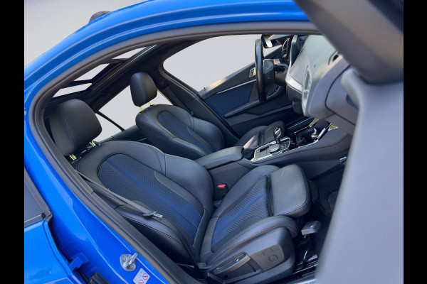 BMW 1-serie 118i AUTOMAAT M - sport pakket, schuifdak, stoelverwarming,vele opties, Nederlandse auto met nationale auto pas