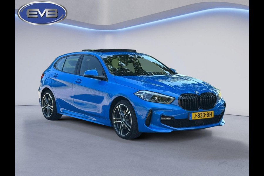 BMW 1-serie 118i AUTOMAAT M - sport pakket, schuifdak, stoelverwarming,vele opties, Nederlandse auto met nationale auto pas