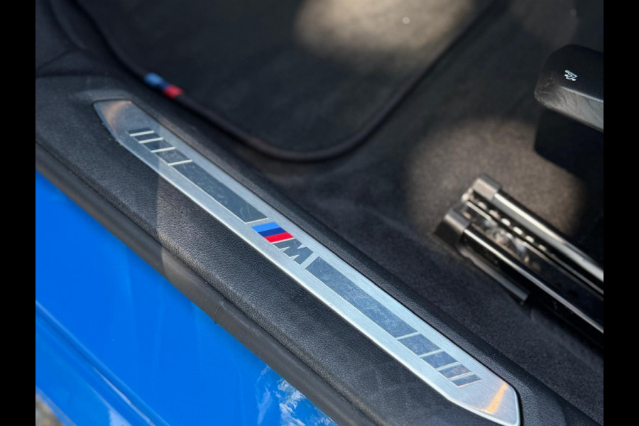 BMW 1-serie 118i AUTOMAAT M - sport pakket, schuifdak, stoelverwarming,vele opties, Nederlandse auto met nationale auto pas