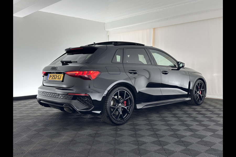 Audi RS3 Sportback 2.5 TFSI quattro Aut. *PANO | HEAD-UP | MATRIX-LED | FULL-LED | ADAPTIVE-CRUISE | BLIND-SPOT | MEMORY-PACK | KEYLESS | SPORT-SEATS | CAMERA | DIGI-COCKPIT | AMBIENT-LIGHT | 19''ALU*