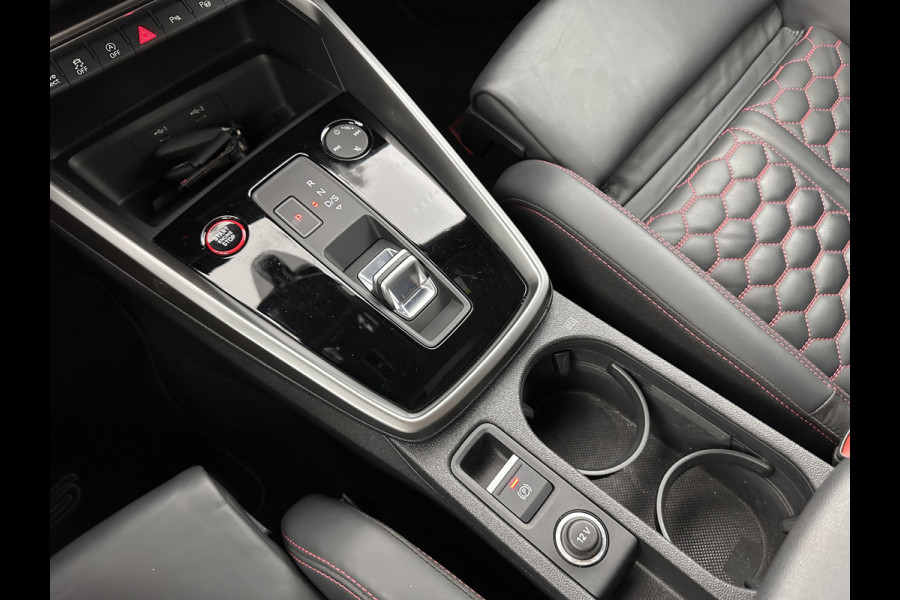 Audi RS3 Sportback 2.5 TFSI quattro Aut. *PANO | HEAD-UP | MATRIX-LED | FULL-LED | ADAPTIVE-CRUISE | BLIND-SPOT | MEMORY-PACK | KEYLESS | SPORT-SEATS | CAMERA | DIGI-COCKPIT | AMBIENT-LIGHT | 19''ALU*