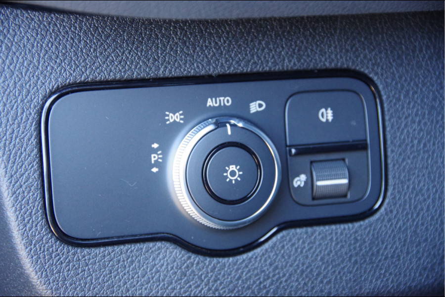 Mercedes-Benz Sprinter 317 1.9 CDI L2H1 AUT. LED, MBUX 10'', 3.5T TREKHAAK, STANDKACHEL, STOELVERWARMING, NAVI, CAMERA, CRUISE, LEDER STUUR