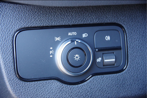 Mercedes-Benz Sprinter 317 1.9 CDI L2H1 AUT. LED, MBUX 10'', 3.5T TREKHAAK, STANDKACHEL, STOELVERWARMING, NAVI, CAMERA, CRUISE, LEDER STUUR