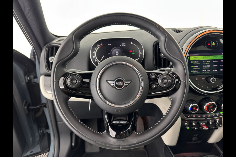 MINI Countryman 1.5 Cooper Business Edition Aut. *PANO | FULL-LEATHER | FULL-LED | HARMAN/KARDON | SPORT-SEATS | CAMERA | KEYKESS | DIGI-COCKPIT | NAVI-FULLMAP | ECC | PDC | CRUISE*