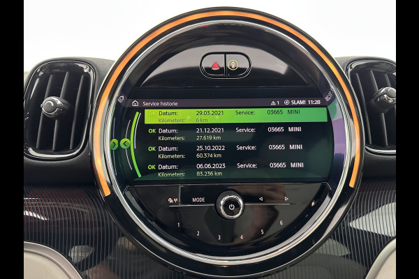 MINI Countryman 1.5 Cooper Business Edition Aut. *PANO | FULL-LEATHER | FULL-LED | HARMAN/KARDON | SPORT-SEATS | CAMERA | KEYKESS | DIGI-COCKPIT | NAVI-FULLMAP | ECC | PDC | CRUISE*