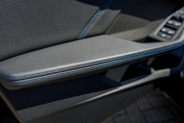 BMW 1-serie M135i xDrive High Executive, Nieuwe Michelin Pilot sport 5, Head-up, M-sport, Apple CP, Leder, 19 Inch, Harman Kardon