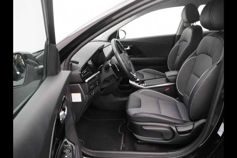 Kia e-Niro DynamicLine 64 kWh - SOH 96,9% - Adaptief Cruise Control - Climate Control - Lichtmetalen Velgen - Navigatie - Fabrieksgarantie Tot 2029