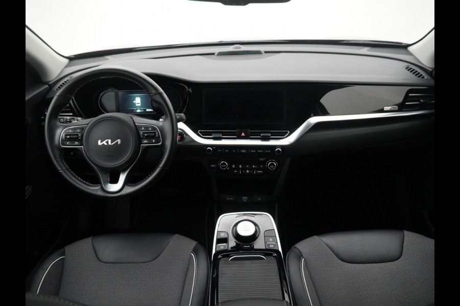 Kia e-Niro DynamicLine 64 kWh - SOH 96,9% - Adaptief Cruise Control - Climate Control - Lichtmetalen Velgen - Navigatie - Fabrieksgarantie Tot 2029