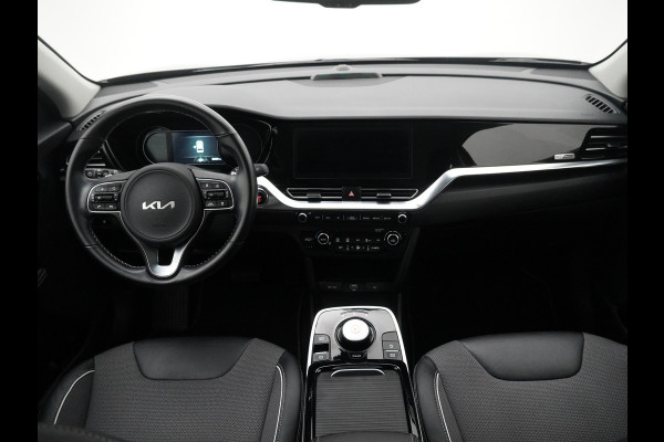 Kia e-Niro DynamicLine 64 kWh - SOH 96,9% - Adaptief Cruise Control - Climate Control - Lichtmetalen Velgen - Navigatie - Fabrieksgarantie Tot 2029