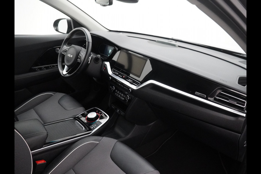 Kia e-Niro DynamicLine 64 kWh - SOH 96,9% - Adaptief Cruise Control - Climate Control - Lichtmetalen Velgen - Navigatie - Fabrieksgarantie Tot 2029