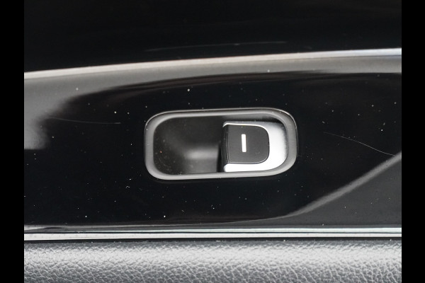 Kia e-Niro DynamicLine 64 kWh - SOH 96,9% - Adaptief Cruise Control - Climate Control - Lichtmetalen Velgen - Navigatie - Fabrieksgarantie Tot 2029
