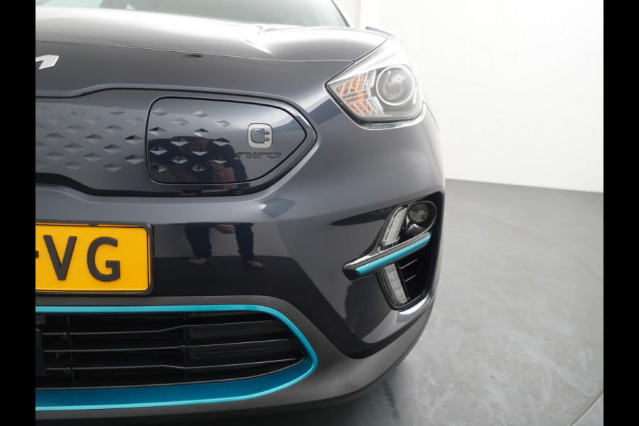 Kia e-Niro DynamicLine 64 kWh - SOH 93,5% - Navigatie - Adaptief Cruise Control - Climate Control - Apple/Android Carplay Fabrieksgarantie Tot 2029