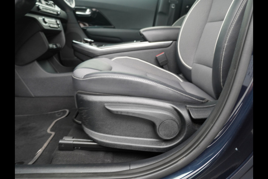 Kia e-Niro DynamicLine 64 kWh - SOH 93,5% - Navigatie - Adaptief Cruise Control - Climate Control - Apple/Android Carplay Fabrieksgarantie Tot 2029