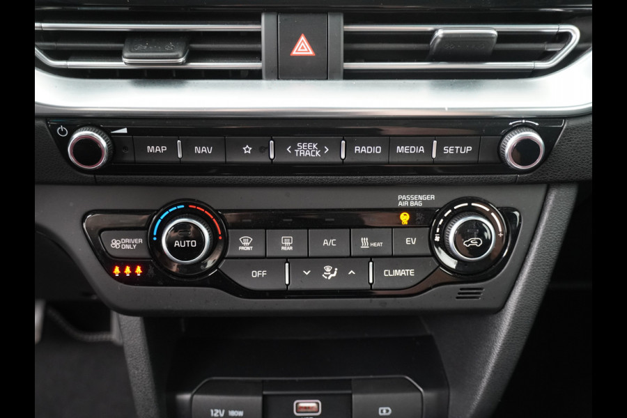 Kia e-Niro DynamicLine 64 kWh - SOH 93,5% - Navigatie - Adaptief Cruise Control - Climate Control - Apple/Android Carplay Fabrieksgarantie Tot 2029