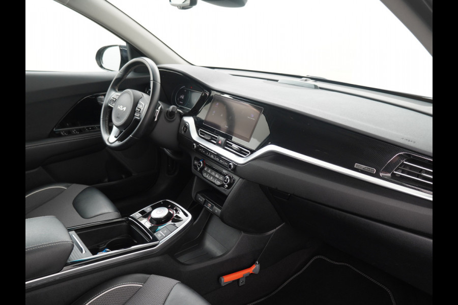 Kia e-Niro DynamicLine 64 kWh - SOH 93,5% - Navigatie - Adaptief Cruise Control - Climate Control - Apple/Android Carplay Fabrieksgarantie Tot 2029