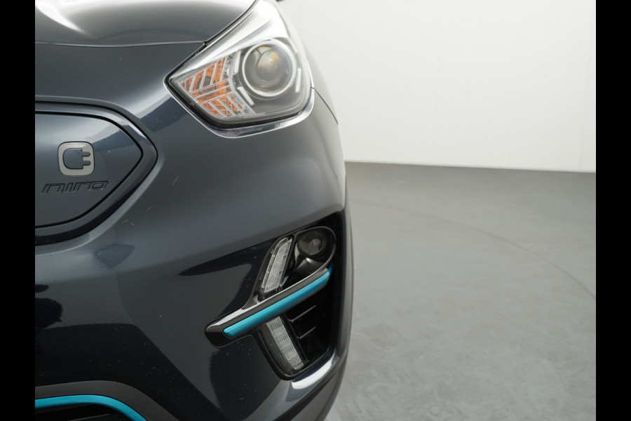 Kia e-Niro DynamicLine 64 kWh - SOH 97,2% - Adaptief Control - Climate Control - Navigatie - Apple/Android Carplay - Fabrieksgarantie Tot 2029