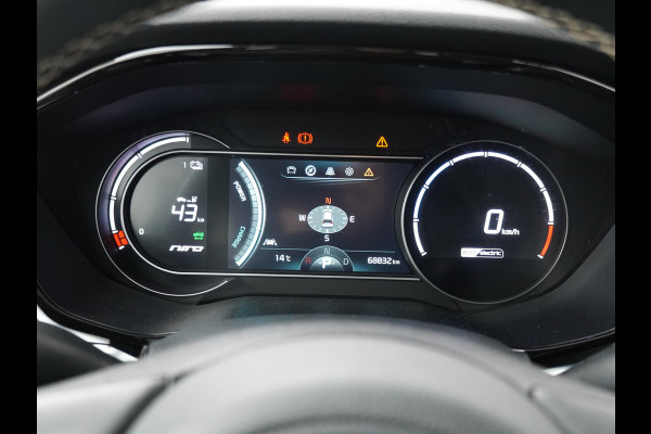 Kia e-Niro DynamicLine 64 kWh - SOH 97,2% - Adaptief Control - Climate Control - Navigatie - Apple/Android Carplay - Fabrieksgarantie Tot 2029