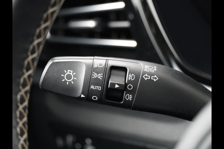 Kia e-Niro DynamicLine 64 kWh - SOH 97,2% - Adaptief Control - Climate Control - Navigatie - Apple/Android Carplay - Fabrieksgarantie Tot 2029