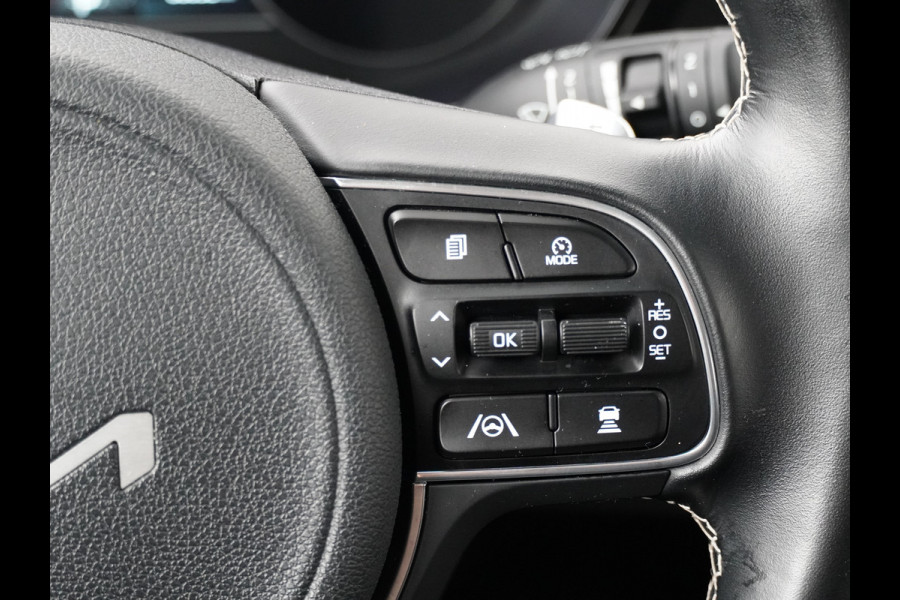 Kia e-Niro DynamicLine 64 kWh - SOH 97,2% - Adaptief Control - Climate Control - Navigatie - Apple/Android Carplay - Fabrieksgarantie Tot 2029