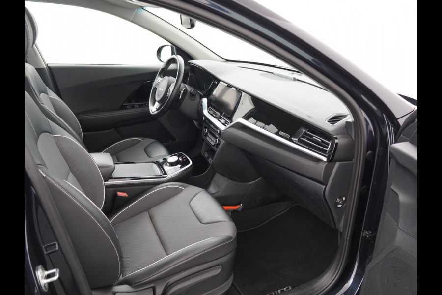 Kia e-Niro DynamicLine 64 kWh - SOH 97,2% - Adaptief Control - Climate Control - Navigatie - Apple/Android Carplay - Fabrieksgarantie Tot 2029