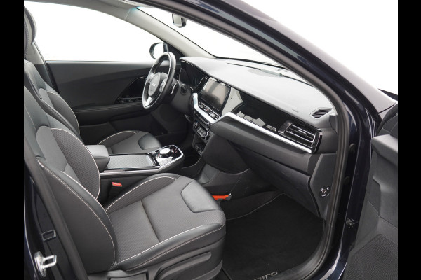 Kia e-Niro DynamicLine 64 kWh - SOH 97,2% - Adaptief Control - Climate Control - Navigatie - Apple/Android Carplay - Fabrieksgarantie Tot 2029