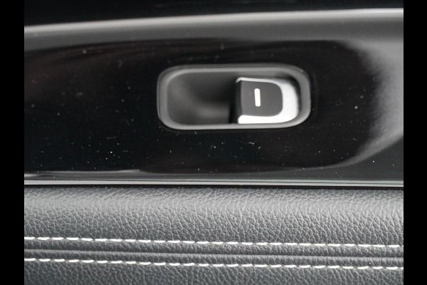 Kia e-Niro DynamicLine 64 kWh - SOH 97,2% - Adaptief Control - Climate Control - Navigatie - Apple/Android Carplay - Fabrieksgarantie Tot 2029