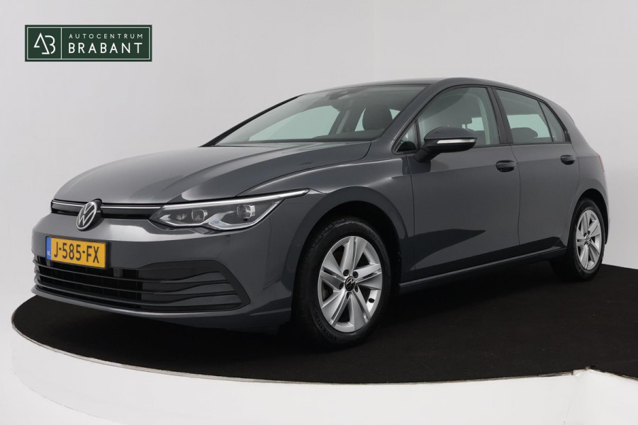 Volkswagen Golf 1.5 TSI Life Business (STOELVERWARMING, NAVIGATIE, ELEKTR STOELEN, DIGITAAL DASHBOARD, PARKEERSENSOREN, NL-AUTO)