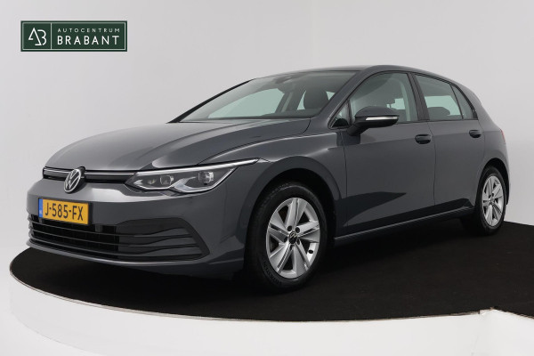 Volkswagen Golf 1.5 TSI Life Business (STOELVERWARMING, NAVIGATIE, ELEKTR STOELEN, DIGITAAL DASHBOARD, PARKEERSENSOREN, NL-AUTO)