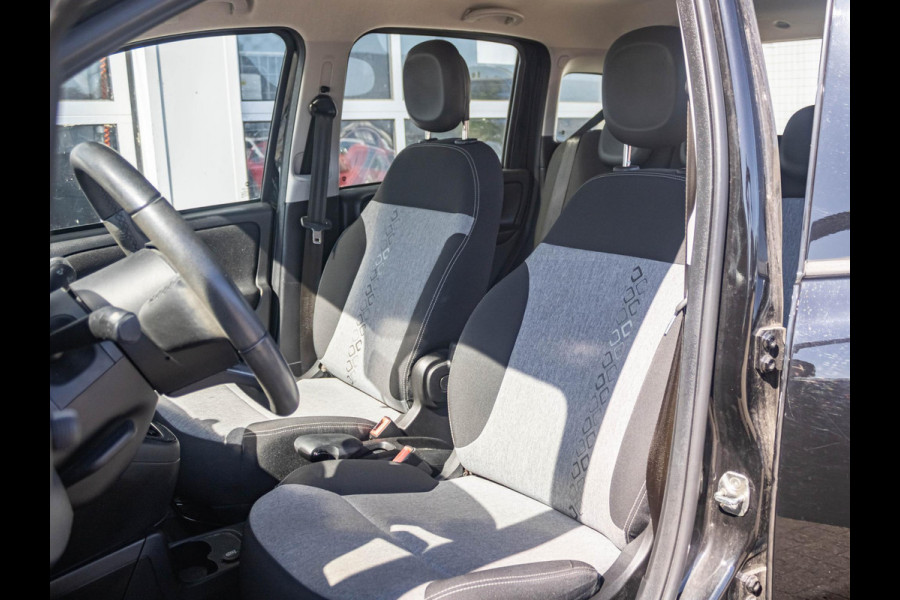 Fiat Panda TwinAir Turbo Lounge l Automaat l Airco | Parkeersensoren | Lichtmetalen velgen