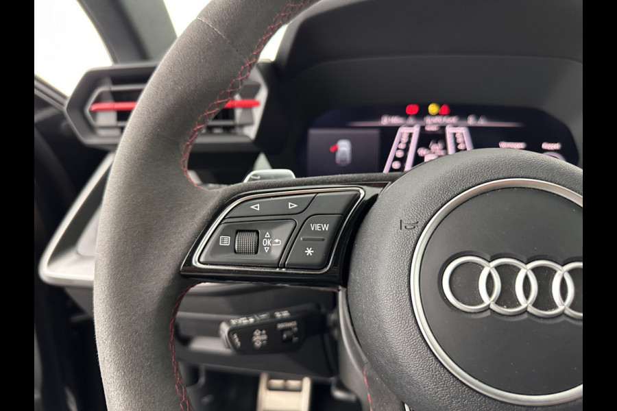 Audi RS3 Sportback 2.5 TFSI quattro Aut. *PANO | HEAD-UP | MATRIX-LED | FULL-LED | ADAPTIVE-CRUISE | BLIND-SPOT | MEMORY-PACK | KEYLESS | SPORT-SEATS | CAMERA | DIGI-COCKPIT | AMBIENT-LIGHT | 19''ALU*