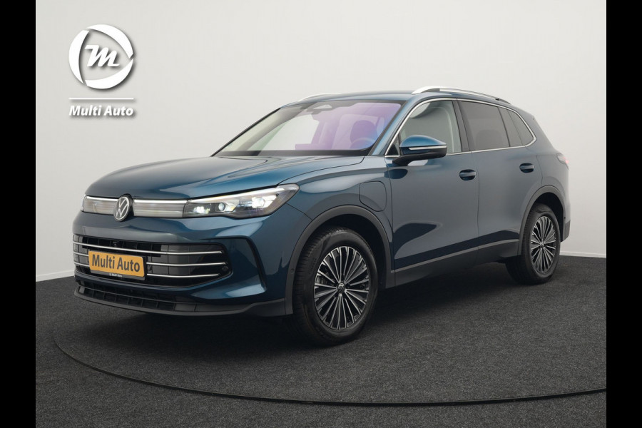 Volkswagen Tiguan 1.5 eHybrid Elegance Plug In Hybrid 204pk Nieuw Model PHEV | Trekhaak af Fabriek | Head Up | Adaptive Cruise | 360 Camera | Alcantara Sportstoelen Massage | IQ light | Keyless | Parkassist | Sfeerverlichting |
