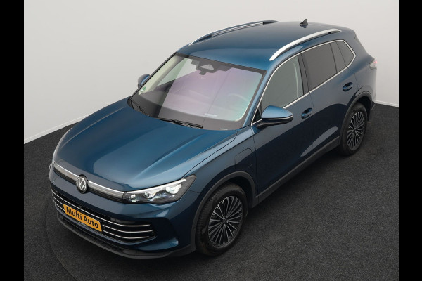 Volkswagen Tiguan 1.5 eHybrid Elegance Plug In Hybrid 204pk Nieuw Model PHEV | Trekhaak af Fabriek | Head Up | Adaptive Cruise | 360 Camera | Alcantara Sportstoelen Massage | IQ light | Keyless | Parkassist | Sfeerverlichting |